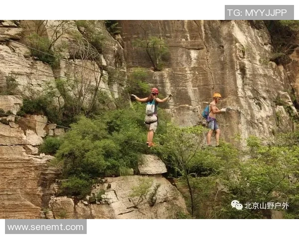 刘芳的攀岩之路:从初学者到顶尖选手的心路历程与挑战 刘芳的攀岩之路:从初学者到顶尖选手的心路历程与挑战
